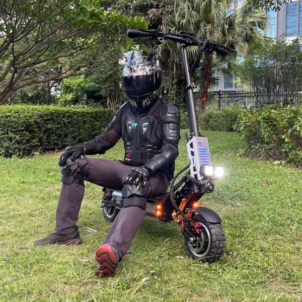Yetişkinler için elektrikli scooter r803o15b 8000w 50ah